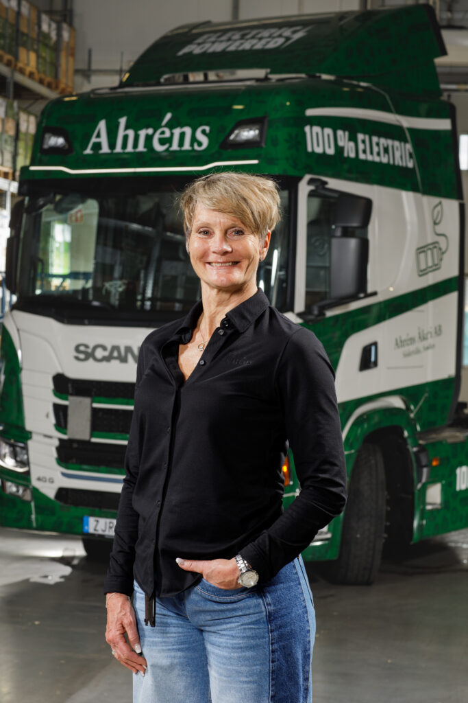 2605-Ahrens-139